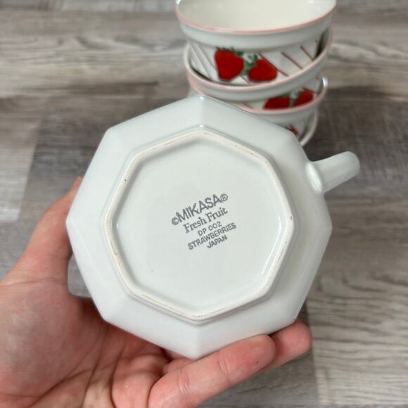 Mikasa Fresh Fruit Strawberry Bowls & Creamer DP002 Japan Set of 5 - Picture 6 of 7